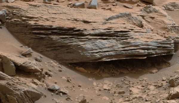 Mars Rock Outcropping